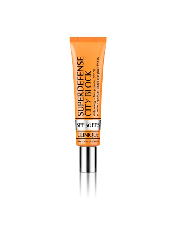 Superdefense City Block SPF 50 Daily Energy + Face Protector, Αναζωογονητική καθημερινή προστασία με δείκτη SPF,για άμυνα όλη την ημέρα.